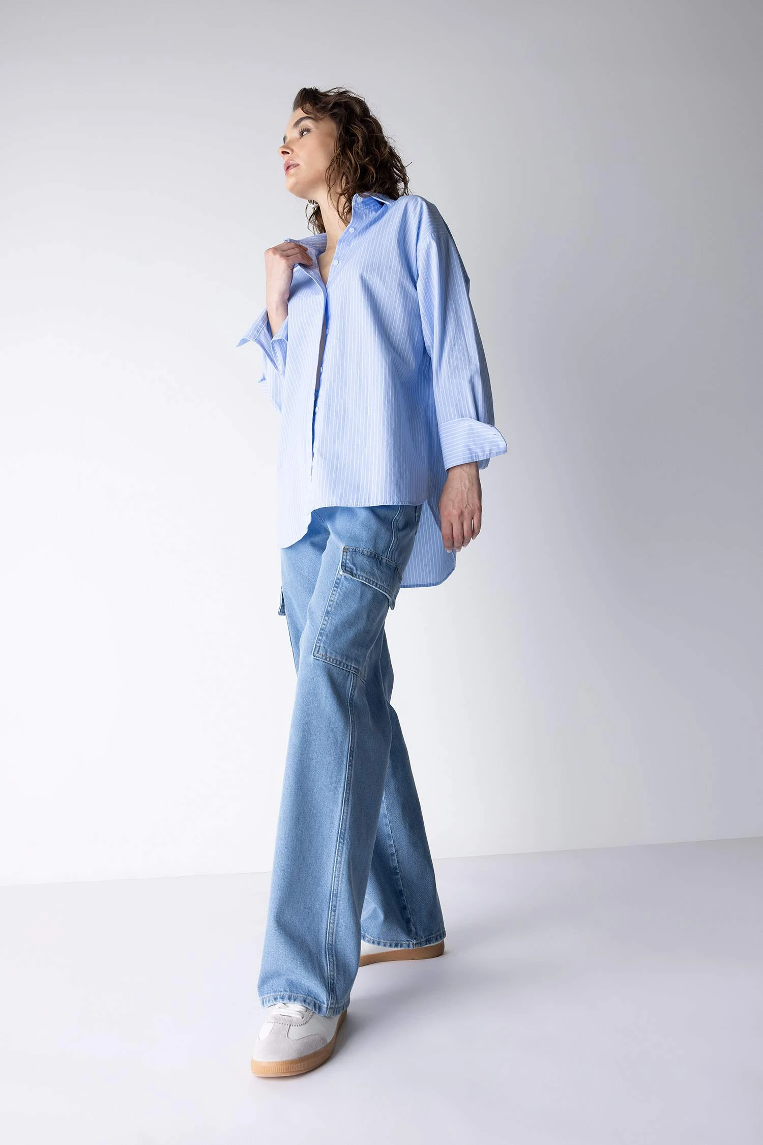 DeFacto Oversize Fit Basic Uzun Kollu Poplin %100 Pamuk Gömlek 4 DeFacto Oversize Fit Basic Uzun Kollu Poplin %100 Pamuk Gömlek – Bild 2