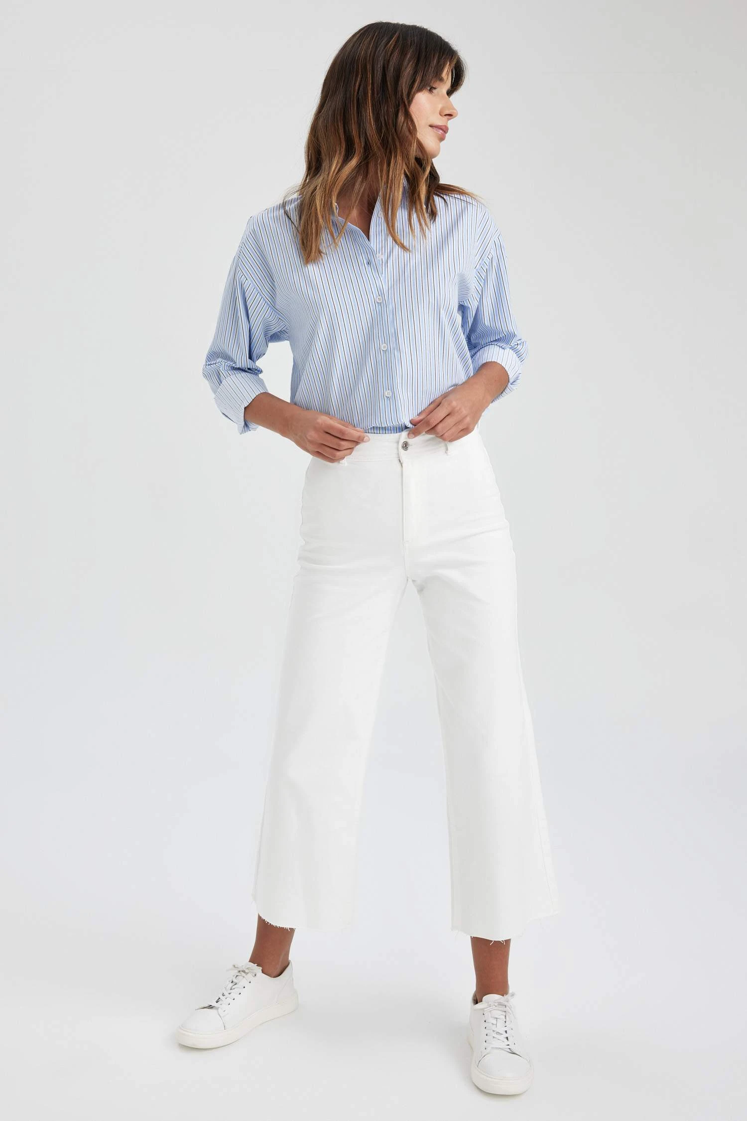 DeFacto Slim Flare Fit İspanyol Paça Yüksek Bel Jean Pantolon 4 DeFacto Slim Flare Fit İspanyol Paça Yüksek Bel Jean Pantolon – Bild 2