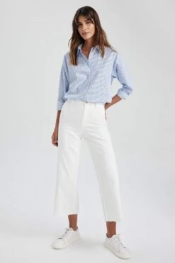 DeFacto Slim Flare Fit İspanyol Paça Yüksek Bel Jean Pantolon 11 DeFacto Slim Flare Fit İspanyol Paça Yüksek Bel Jean Pantolon -Tunik Style A3483AX 23SM WT1 04 01