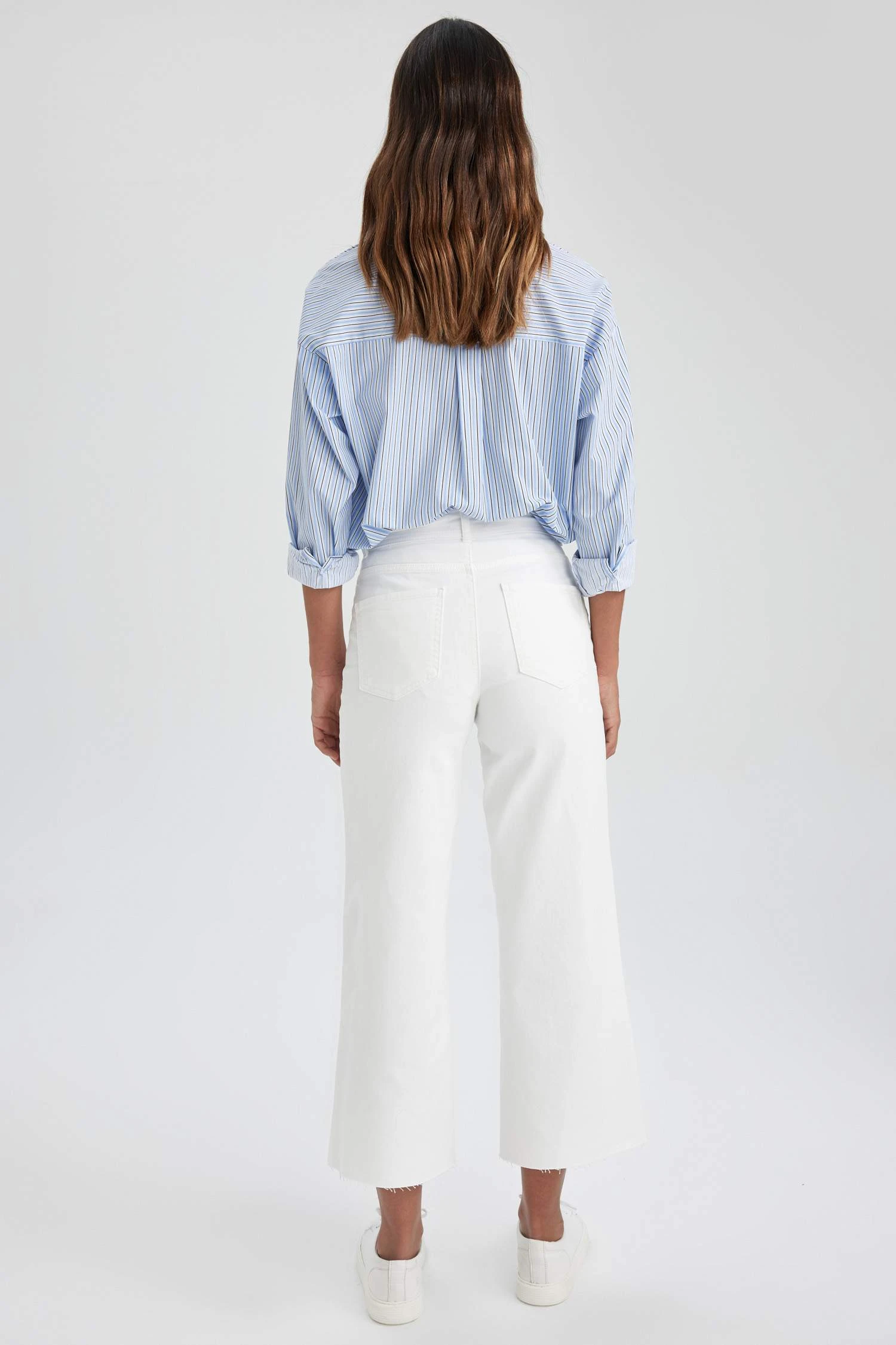 DeFacto Slim Flare Fit İspanyol Paça Yüksek Bel Jean Pantolon 8 DeFacto Slim Flare Fit İspanyol Paça Yüksek Bel Jean Pantolon – Bild 6