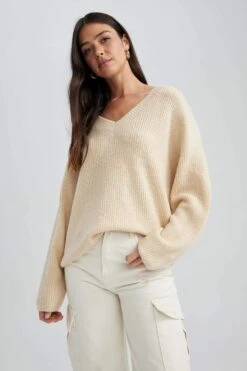 DeFacto Oversize Fit V Yaka Kazak -Tunik Style A3890AX 23WN BG303 03 01