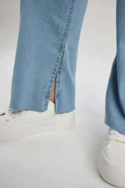 DeFacto Yırtmaçlı Uzun Jean Pantolon -Tunik Style A5153AX 23HS NM85 07 01