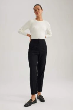 DeFacto Regular Fit Kısa Paça Pantolon