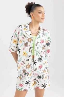DeFacto Coool Oversize Fit Pijama Yaka Kısa Kollu %100 Pamuk Gömlek -Tunik Style A6863AX 23SM WT32 03 02