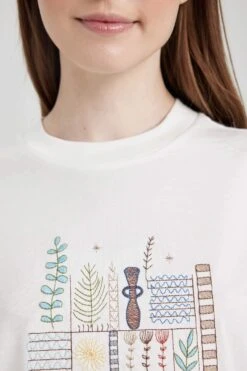 DeFacto Bisiklet Yaka Nakışlı Kısa Kollu %100 Pamuk Tişört Tunik -Tunik Style B1620AX 23HS ER105 05 01