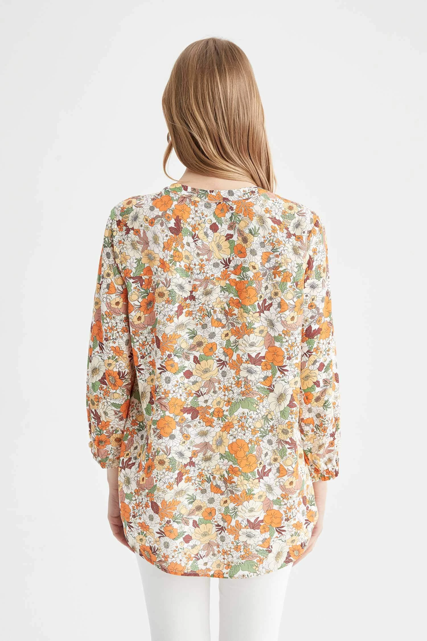 DeFacto Traditional Regular Fit Hakim Yaka Çiçek Desenli Gömlek 9 DeFacto Traditional Regular Fit Hakim Yaka Çiçek Desenli Gömlek – Bild 7