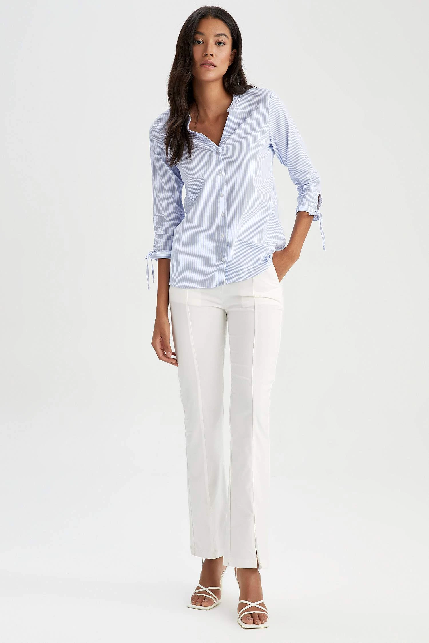 DeFacto Slim Fit Kolları Bağlama Detaylı Desenli Gömlek 4 DeFacto Slim Fit Kolları Bağlama Detaylı Desenli Gömlek – Bild 2