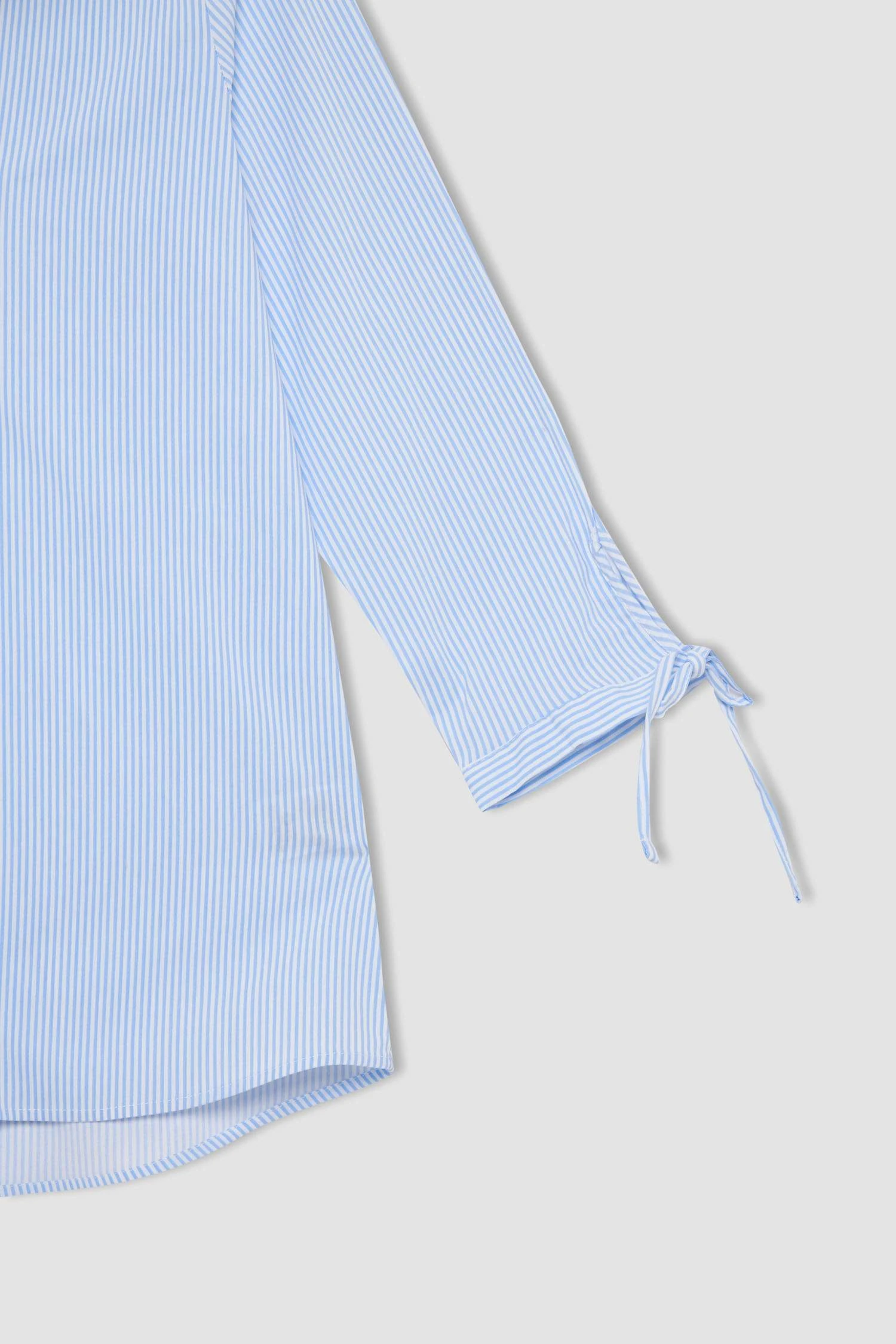 DeFacto Slim Fit Kolları Bağlama Detaylı Desenli Gömlek 8 DeFacto Slim Fit Kolları Bağlama Detaylı Desenli Gömlek – Bild 6