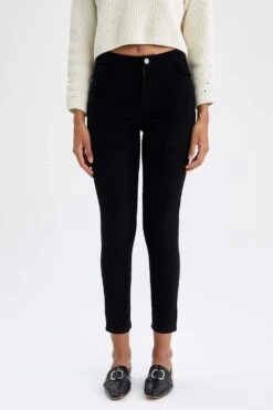 DeFacto Rebeca Fitilli Kadife Pantolon -Tunik Style I9444AZ 22WN BK27 07 02