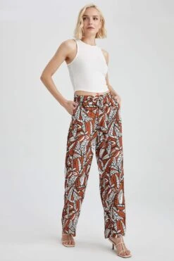 DeFacto Traditional Desenli Yüksek Bel Geniş Paça Cepli Viskon Pantolon -Tunik Style J8739AZ 23SM OG344 03 02