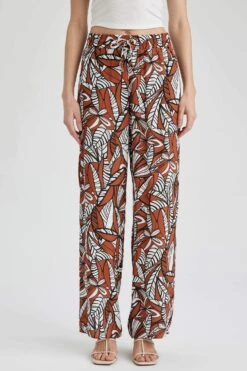 DeFacto Traditional Desenli Yüksek Bel Geniş Paça Cepli Viskon Pantolon -Tunik Style J8739AZ 23SM OG344 05 01