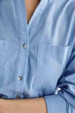 DeFacto Regular Fit Patlı Keten Görünümlü Uzun Kollu %100 Pamuk Gömlek -Tunik Style L6492AZ 22SM BE551 05 01