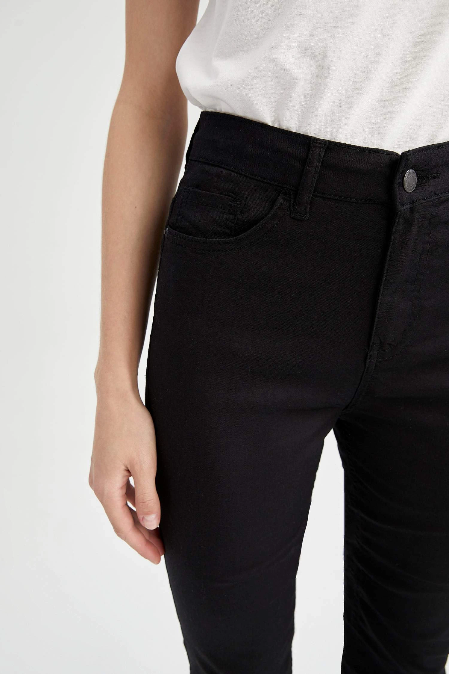 DeFacto Rebeca Yüksek Bel Gabardin Pantolon 7 DeFacto Rebeca Yüksek Bel Gabardin Pantolon – Bild 5