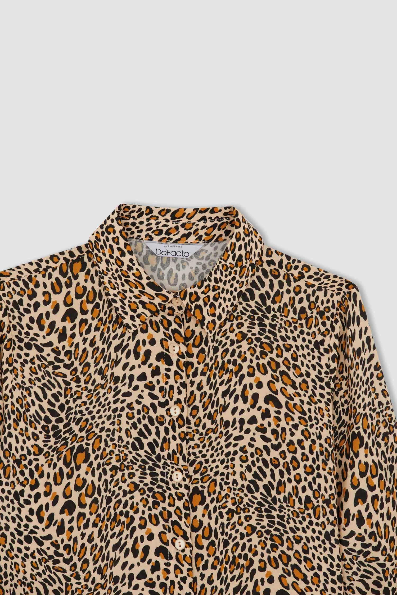 DeFacto Regular Fit Leopar Desenli Viskon Gömlek 9 DeFacto Regular Fit Leopar Desenli Viskon Gömlek – Bild 7
