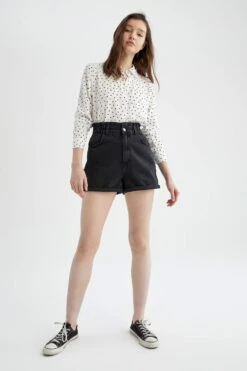 DeFacto Regular Fit Puantiyeli Viskon Gömlek -Tunik Style N2517AZ 22SP BK27 03 01