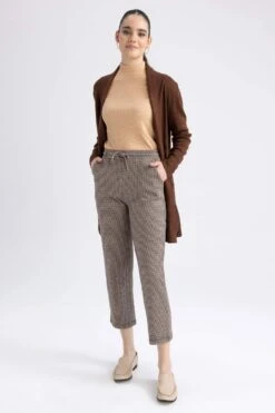DeFacto Kazayağı Desenli Beli Bağcıklı Relax Fit Jogger Pantolon -Tunik Style T4089AZ 22AU BG197 03 03