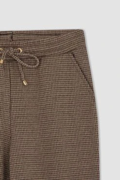 DeFacto Kazayağı Desenli Beli Bağcıklı Relax Fit Jogger Pantolon -Tunik Style T4089AZ 22AU BG197 08 02