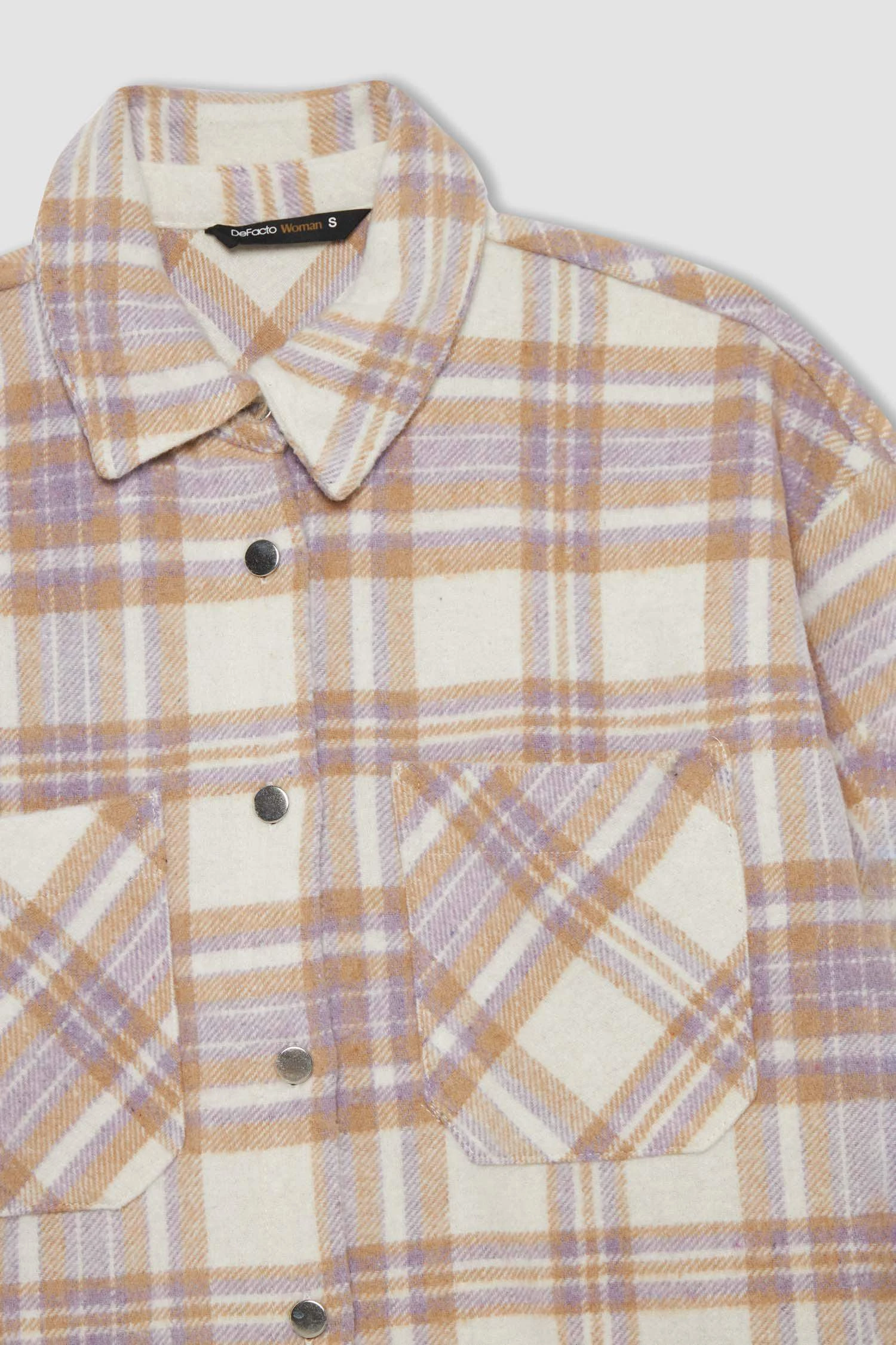 DeFacto Oversize Fit Retro Ekoseli Oduncu Gömlek Tunik 11 DeFacto Oversize Fit Retro Ekoseli Oduncu Gömlek Tunik – Bild 9