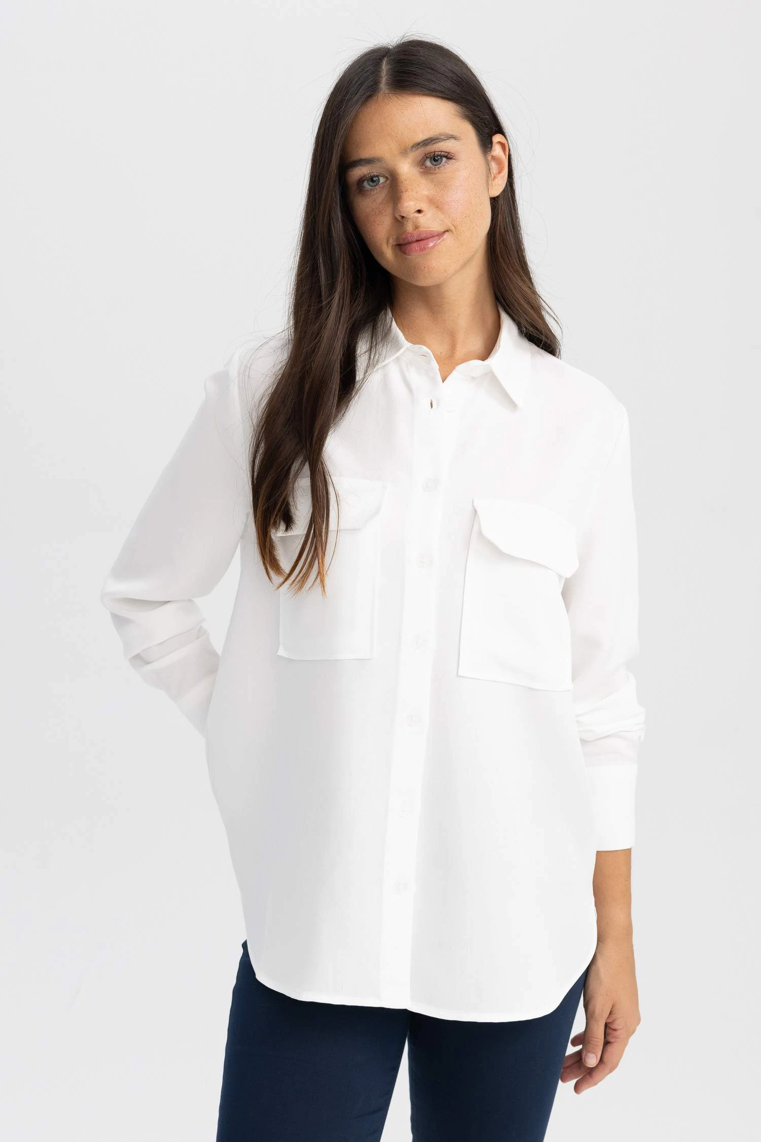 DeFacto Regular Fit Gömlek Yaka Dokulu Uzun Kollu Gömlek 3 DeFacto Regular Fit Gömlek Yaka Dokulu Uzun Kollu Gömlek