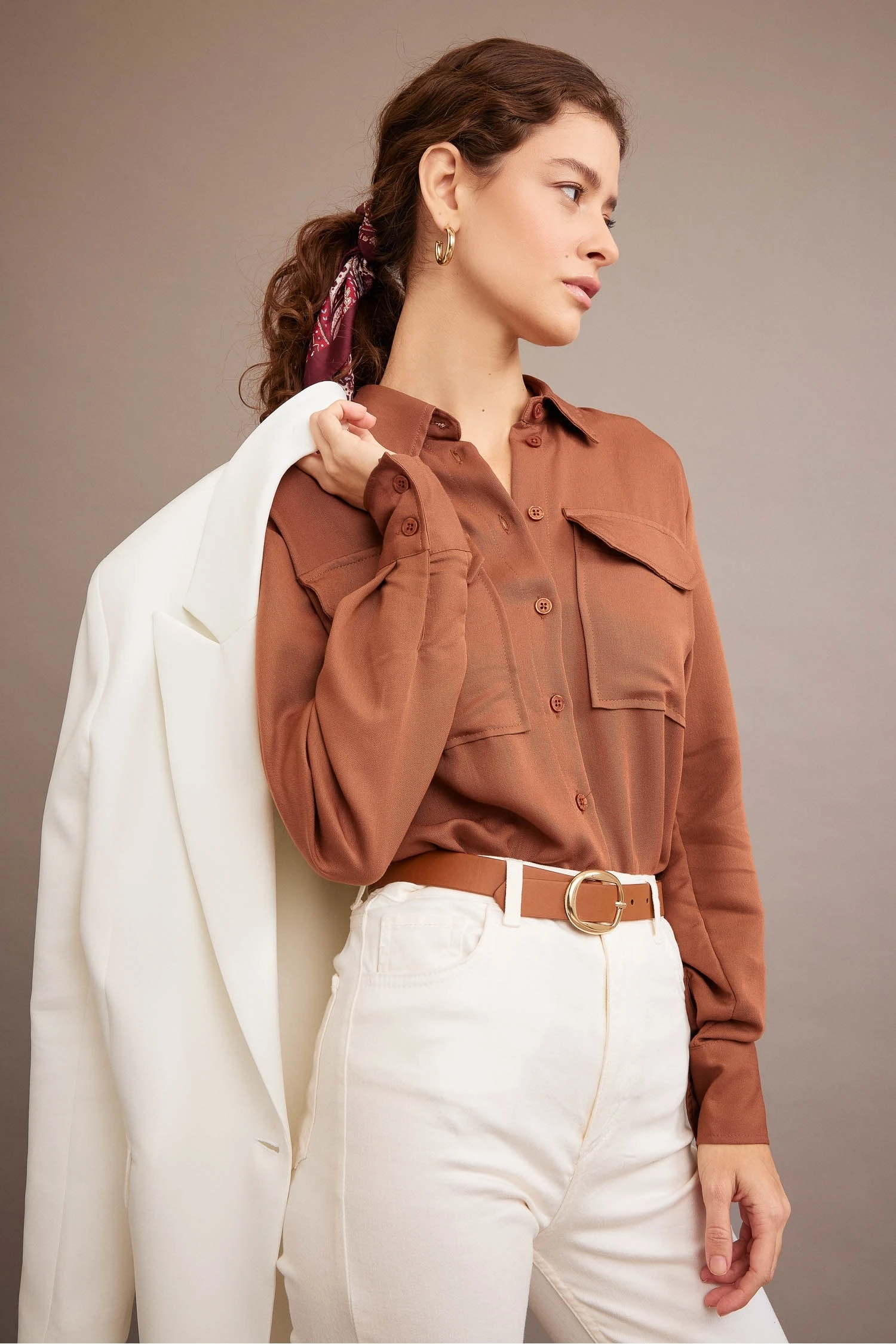 DeFacto Regular Fit Cepli Uzun Kollu Viskon Gömlek 3 DeFacto Regular Fit Cepli Uzun Kollu Viskon Gömlek