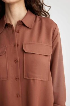 DeFacto Regular Fit Cepli Uzun Kollu Viskon Gömlek 18 DeFacto Regular Fit Cepli Uzun Kollu Viskon Gömlek -Tunik Style T6889AZ 23SP BN250 07 03