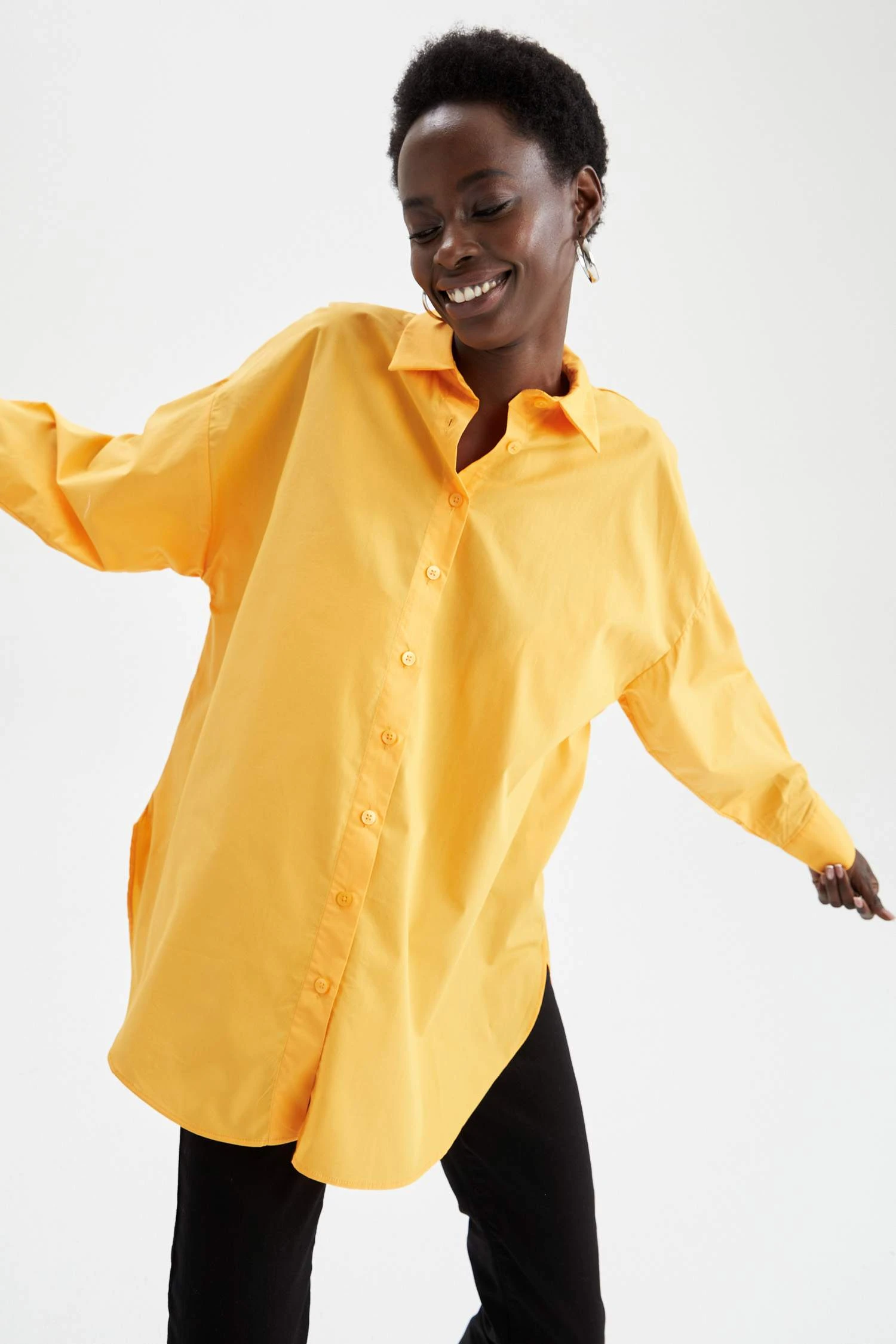 DeFacto Oversize Fit Uzun Kollu Poplin %100 Pamuk Gömlek 10 DeFacto Oversize Fit Uzun Kollu Poplin %100 Pamuk Gömlek – Bild 8