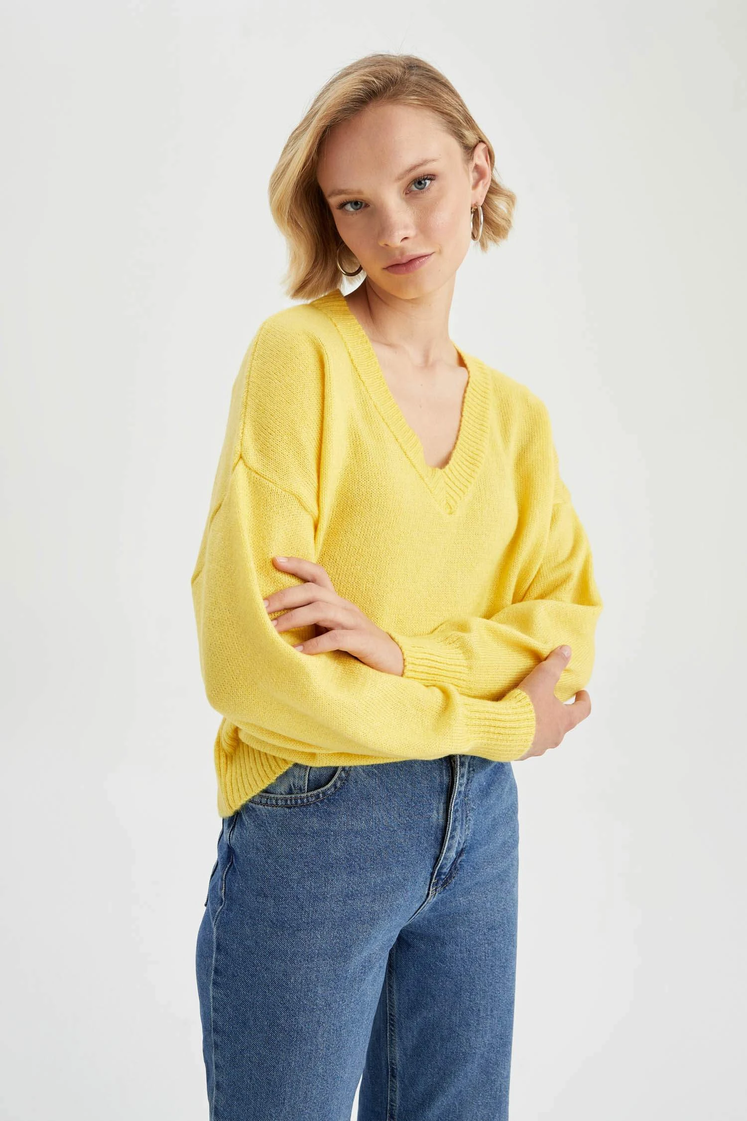 DeFacto Relax Fit V Yaka Kazak 6 DeFacto Relax Fit V Yaka Kazak – Bild 4