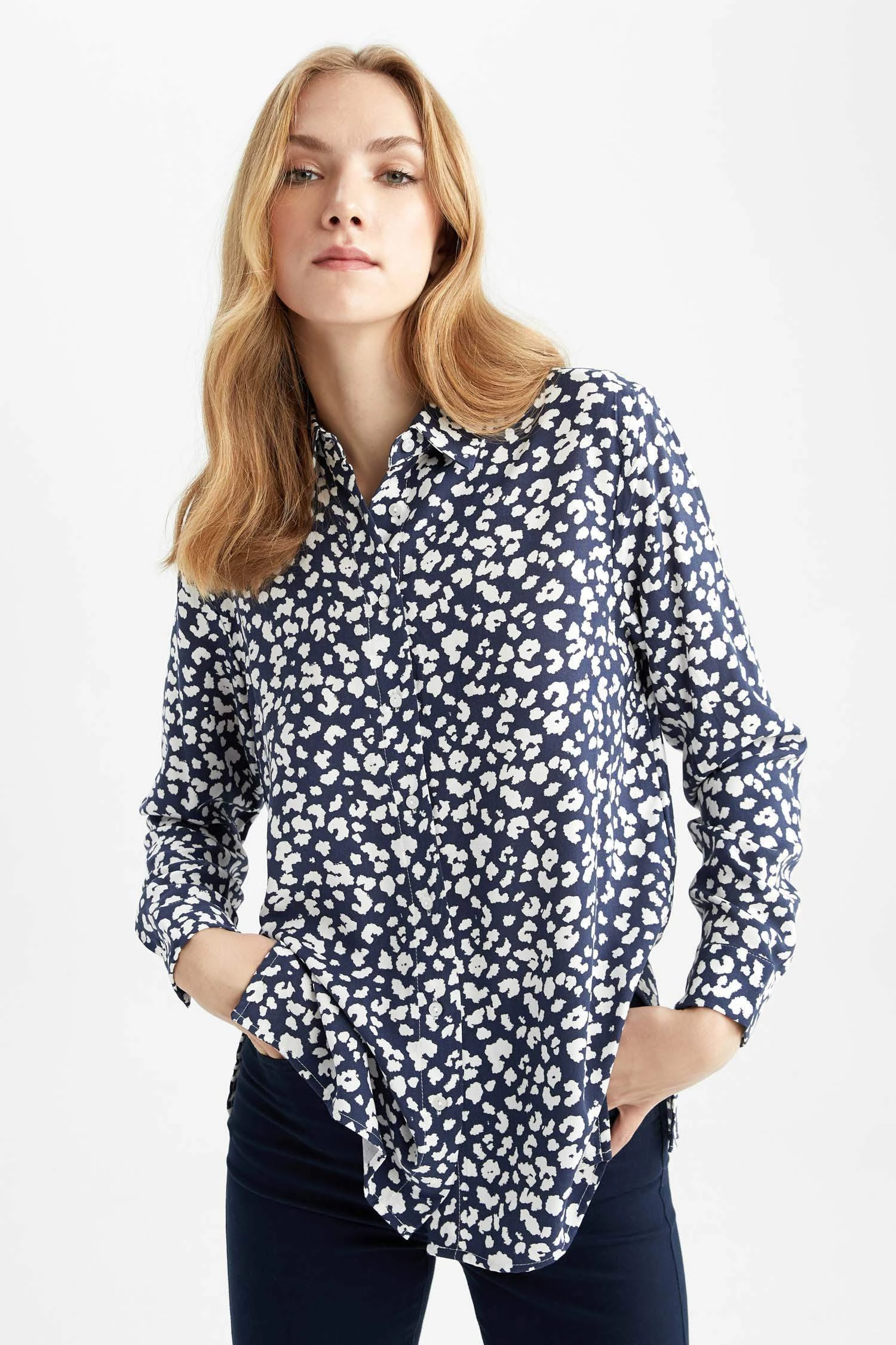 DeFacto Oversize Fit Uzun Kollu Gömlek 8 DeFacto Oversize Fit Uzun Kollu Gömlek – Bild 6