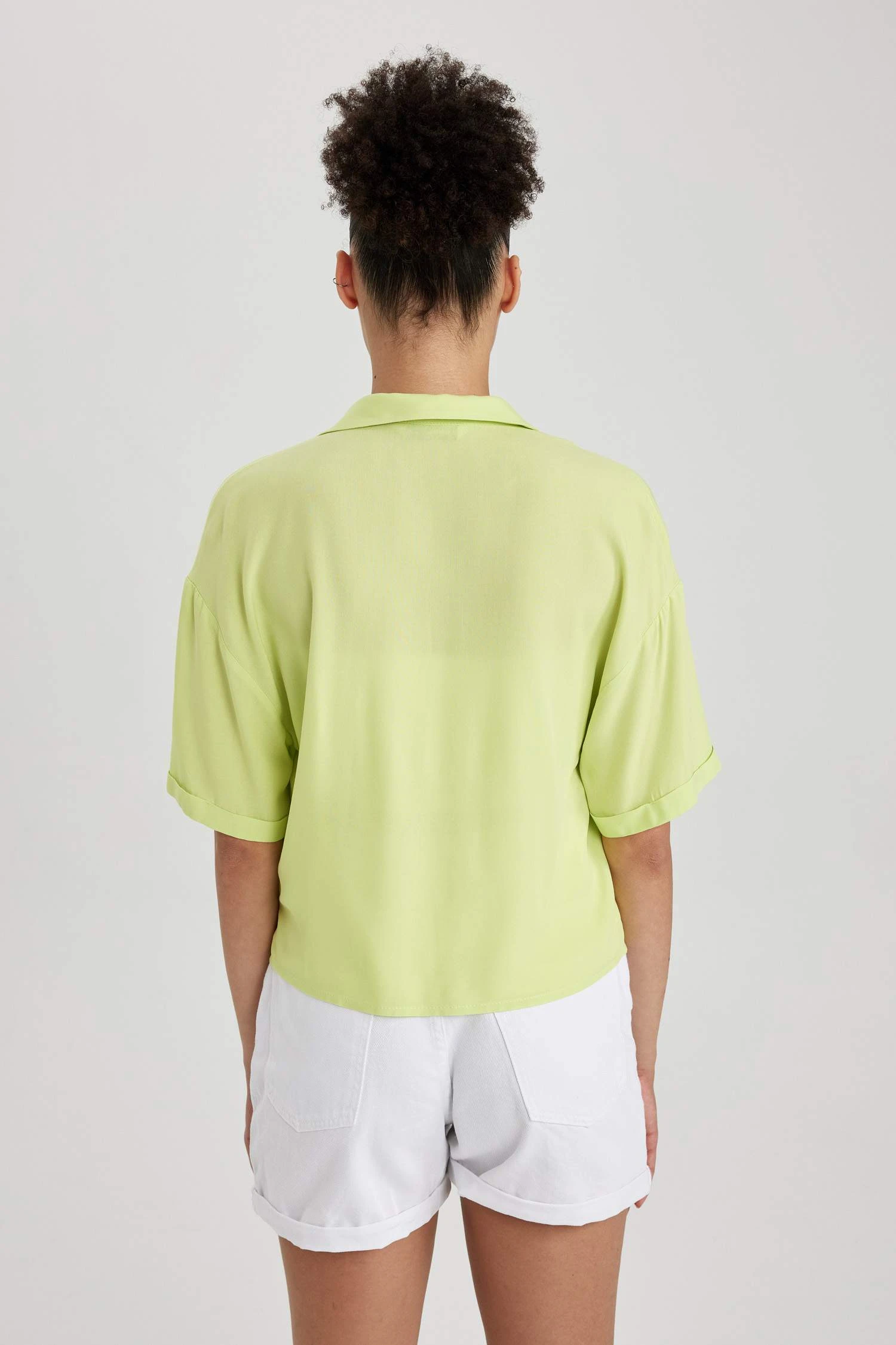 DeFacto Coool Regular Fit Pijama Yaka Kısa Kollu Gömlek 9 DeFacto Coool Regular Fit Pijama Yaka Kısa Kollu Gömlek – Bild 7