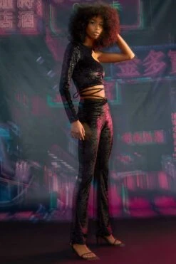 DeFacto İspanyol Paça Bel Detaylı Kadife Pantolon 11 DeFacto İspanyol Paça Bel Detaylı Kadife Pantolon -Tunik Style W7062AZ 21CW BK27 03 02