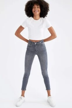 DeFacto Rebeca Skinny Fit Yüksek Bel Jean Pantolon -Tunik Style X1091AZ 22SP NM55 02 01
