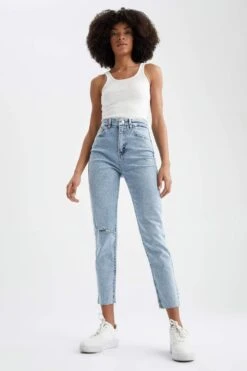 DeFacto Slim Fit Yüksek Bel Kesik Paça Yırtık Detaylı Bilek Boy Jean Pantolon -Tunik Style X1462AZ 22SP NM39 04 01