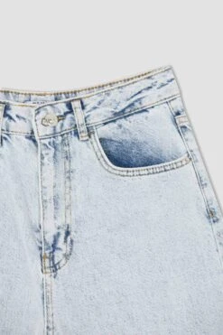 DeFacto Lina Yıkamalı Mom Fit Yüksek Bel Jean Pantolon -Tunik Style X3818AZ 22SM NM39 07 01