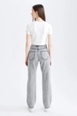 DeFacto Boyfriend Düşük Bel Soluk Efektli Jean %100 Pamuk Pantolon -Tunik Style X4398AZ 22SM NM55 05 01