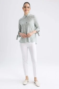 DeFacto Traditional Regular Fit Desenli Fiyonk Detaylı Gömlek -Tunik Style X6695AZ 23SP GN50 06 03