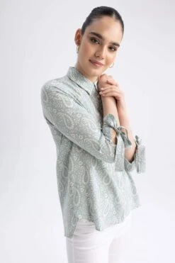 DeFacto Traditional Regular Fit Desenli Fiyonk Detaylı Gömlek -Tunik Style X6695AZ 23SP GN50 07 03