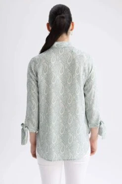 DeFacto Traditional Regular Fit Desenli Fiyonk Detaylı Gömlek -Tunik Style X6695AZ 23SP GN50 10 02