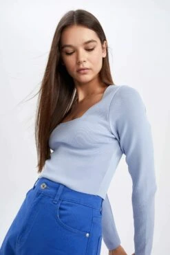 DeFacto Coool Slim Fit Kare Yaka Triko Kazak 10 DeFacto Coool Slim Fit Kare Yaka Triko Kazak -Tunik Style X6887AZ 22AU BE302 04 01