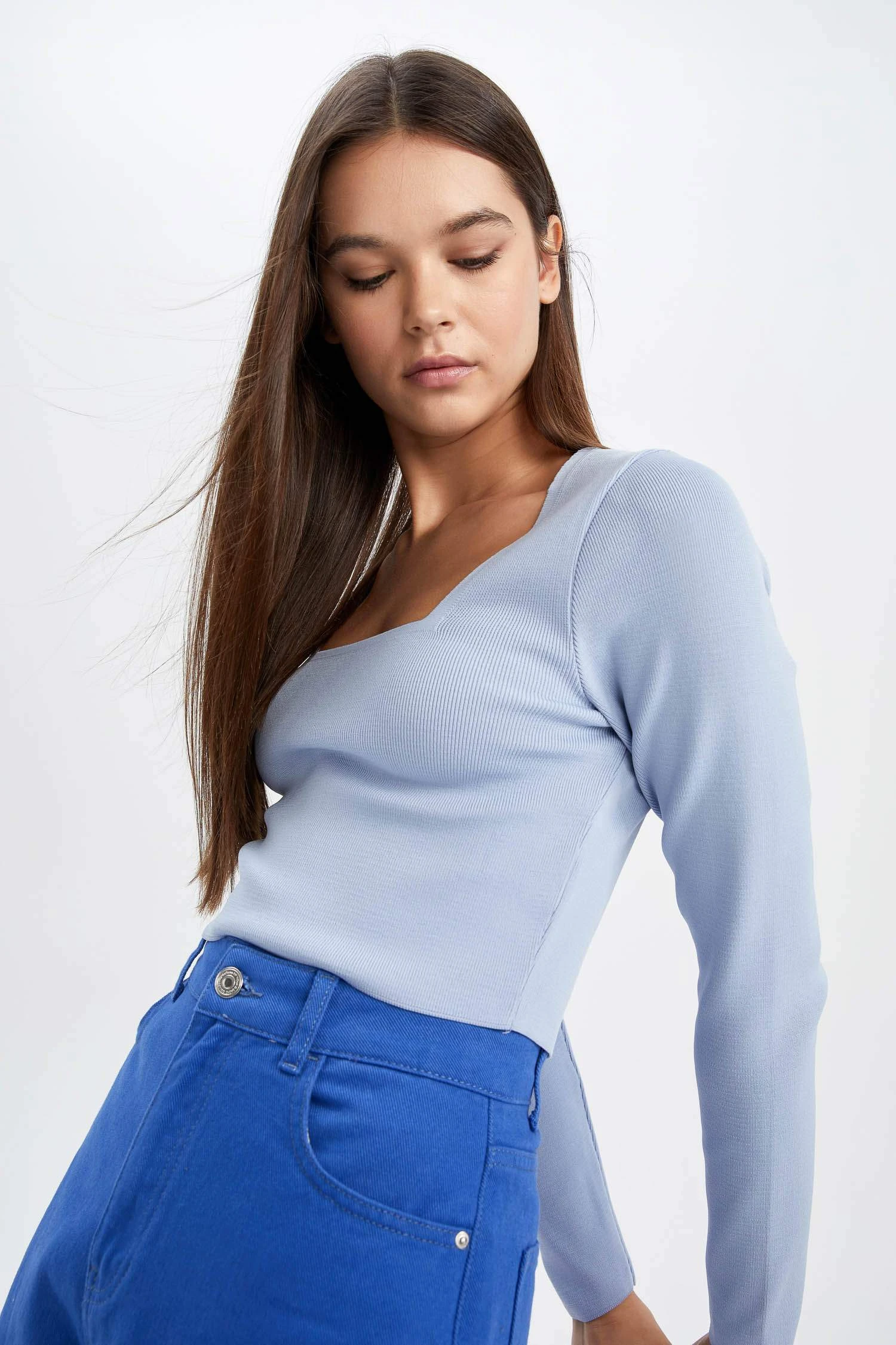 DeFacto Coool Slim Fit Kare Yaka Triko Kazak 6 DeFacto Coool Slim Fit Kare Yaka Triko Kazak – Bild 4