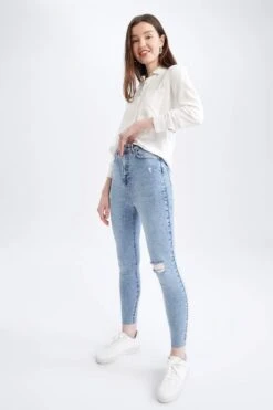 DeFacto Anna Super Skinny Fit Yüksek Bel Yırtık Detaylı Jean Pantolon -Tunik Style X7308AZ 22SP NM39 04 01