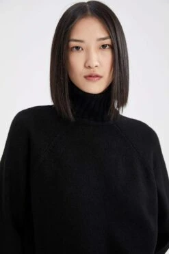 DeFacto Oversize Fit Balıkçı Yaka Uzun Kollu Triko Tunik -Tunik Style X7700AZ 22WN BK27 06 01