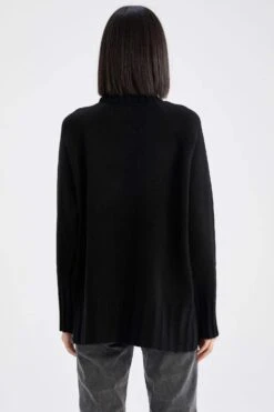 DeFacto Oversize Fit Balıkçı Yaka Uzun Kollu Triko Tunik -Tunik Style X7700AZ 22WN BK27 07 01