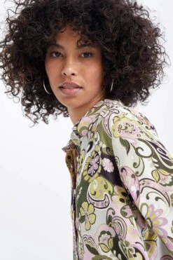 DeFacto Regular Fit Desenli Saten Uzun Kollu Gömlek -Tunik Style X7748AZ 22SM PR77 06 01