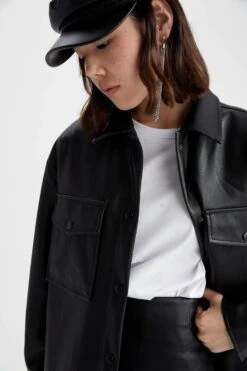 DeFacto Oversize Fit Gömlek Yaka Suni Deri Uzun Kollu Gömlek -Tunik Style X9264AZ 23SP BK27 06 01