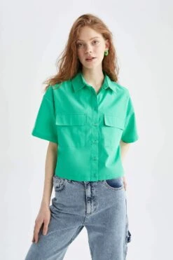 DeFacto Coool Çift Cep Deaylı Kısa Kollu Crop Poplin %100 Pamuk Gömlek -Tunik Style X9682AZ 22SM GN326 03 01