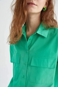 DeFacto Coool Çift Cep Deaylı Kısa Kollu Crop Poplin %100 Pamuk Gömlek -Tunik Style X9682AZ 22SM GN326 04 01