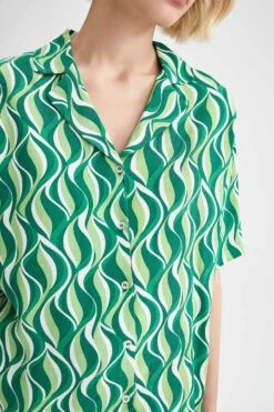 DeFacto Regular Fit Polo Yaka Maroken Kısa Kollu Gömlek 18 DeFacto Regular Fit Polo Yaka Maroken Kısa Kollu Gömlek -Tunik Style Y1911AZ 22SM GN326 07 03