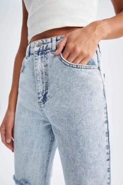 DeFacto Mom Fit Yüksek Bel Jean %100 Pamuk Pantolon -Tunik Style Y3326AZ 22HS NM39 05 01