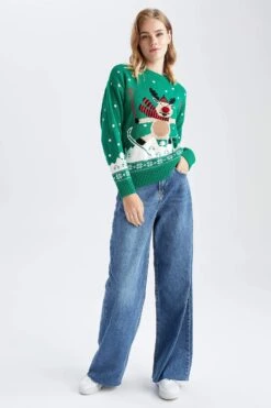 DeFacto Regular Fit Bisiklet Yaka Yılbaşı Temalı Ponponlu Kazak -Tunik Style Y3403AZ 22CW GN748 06 02