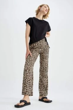 DeFacto Straight Fit Geniş Paça Standart Maroken Pantolon -Tunik Style Y4180AZ 22AU BG322 04 02